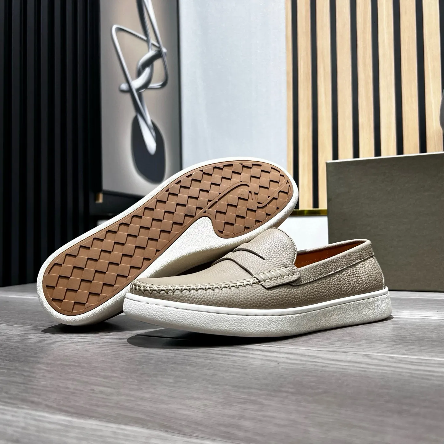 Ex-factory price 480 BV〰️Purely handmade classic men's beanie shoes👉👉driving shoes, slip-on shoes, made of Italian imported cowhide, 💕water-dyed cowhide lining, 🔊original outsole, waterproof platform design, comfortable for the feet. A good choice for traveling and driving, three colors available, code number: 38-44, (45 can be customized)